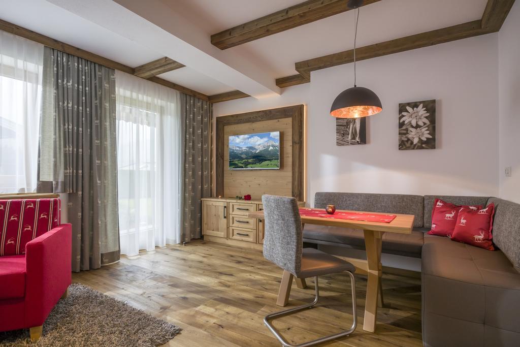 Landhaus Bergmoment - Adults Only Элльмау Экстерьер фото